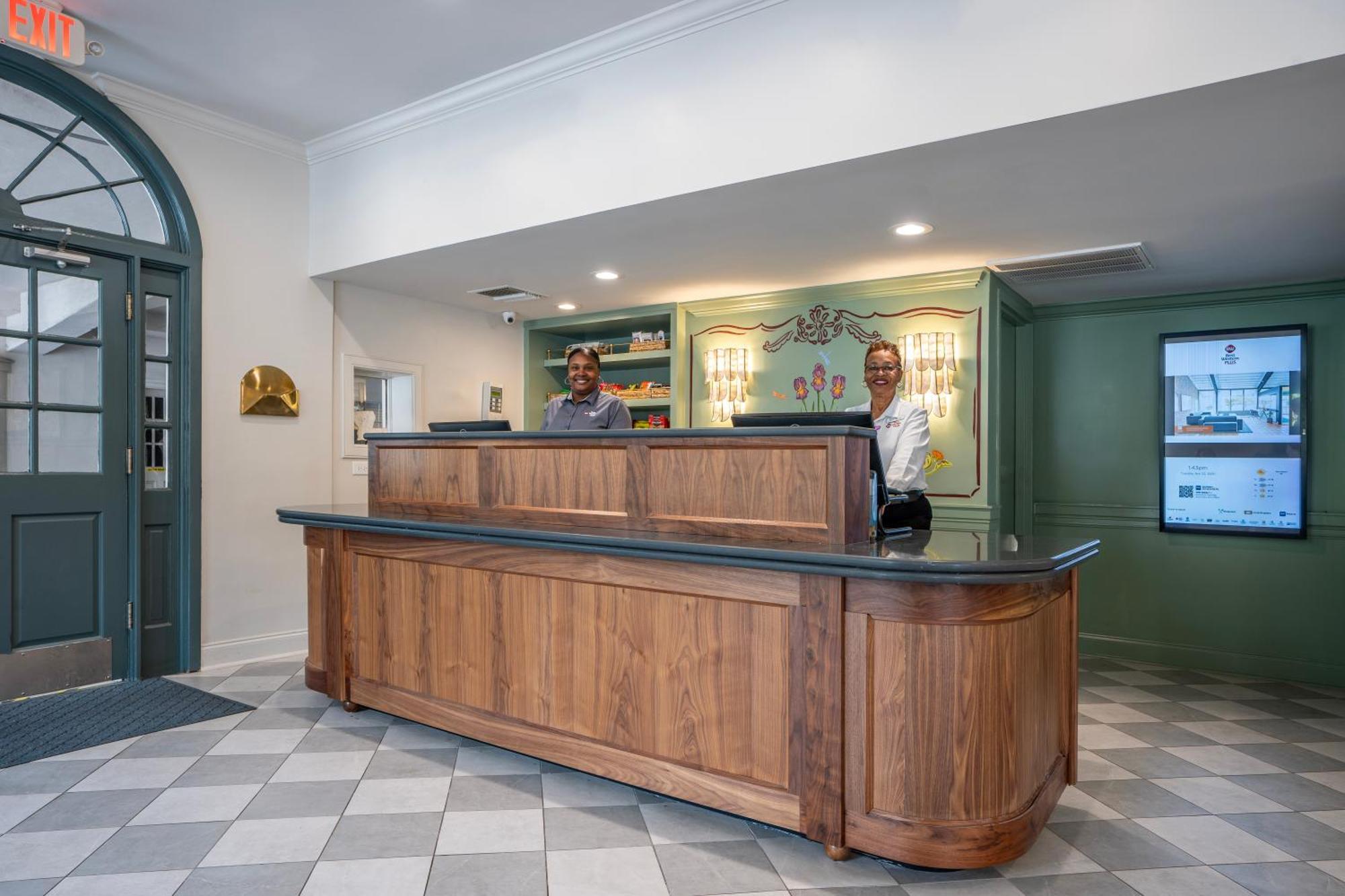 Best Western Plus French Quarter Courtyard Hotel New Orleans Buitenkant foto